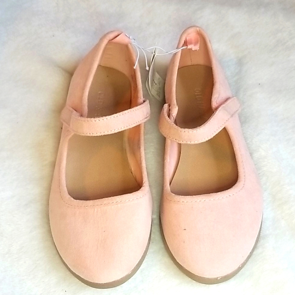 Girl shoes